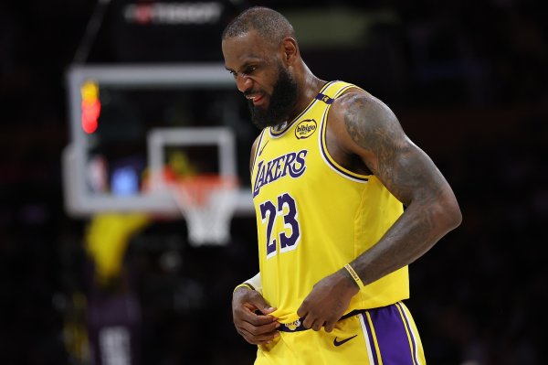 Redick: Cơ thể của James đã ph