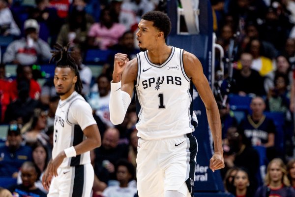 Nash: Hãy nghĩ xem lớp văn học