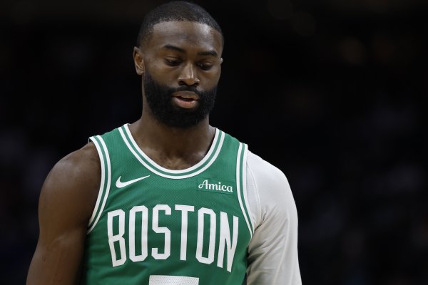 Jaylen Brown nói về 3 trận thu