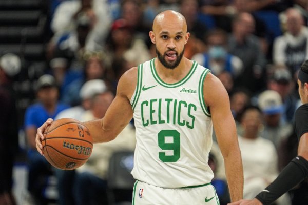 Giữ nó lên! Derrick White thực